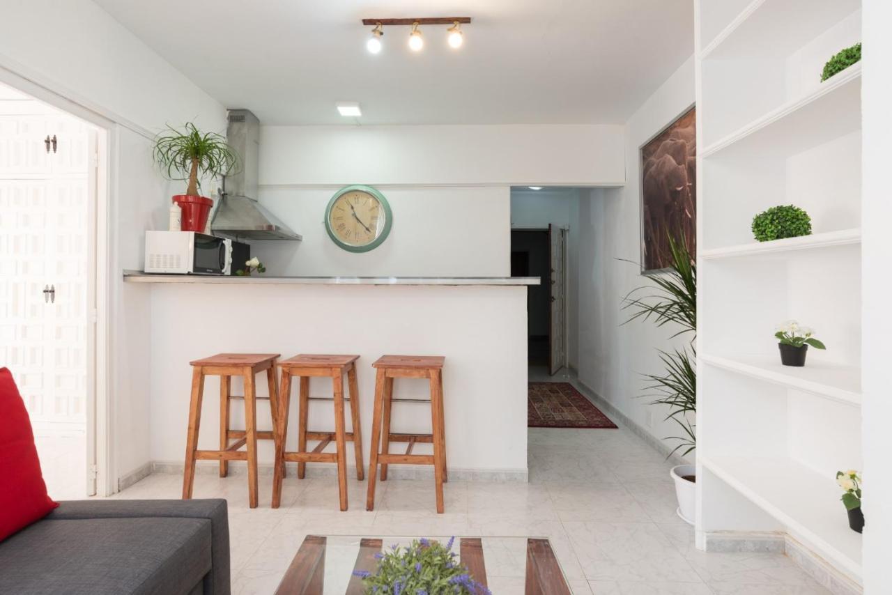 Bright Beachfront Appartement