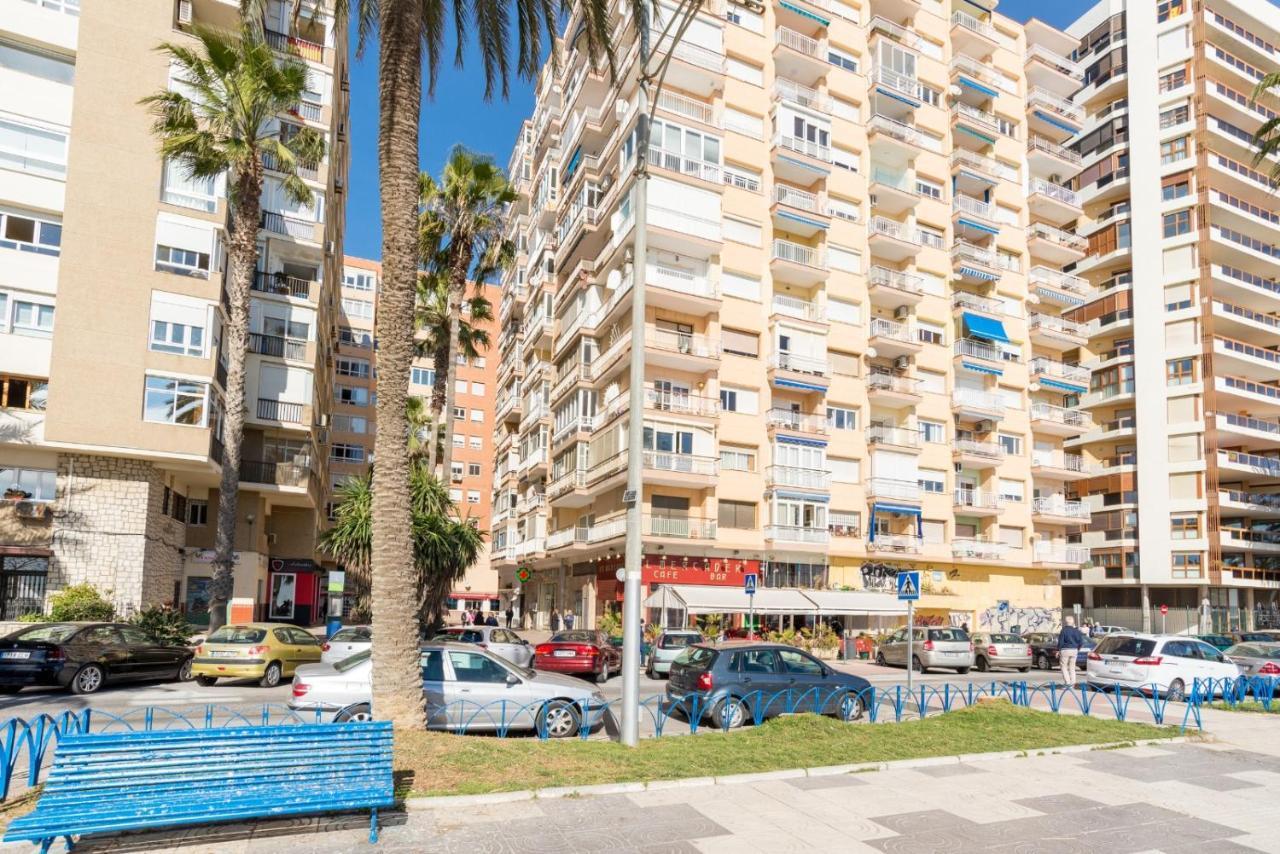 Bright Beachfront Appartement