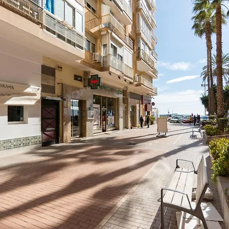 Bright Beachfront Apartment Malaga Exterior photo
